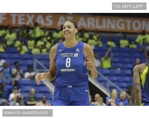 人各有志坎贝奇鼓励女球员兼职擦边博主赚取额外收入与奢侈品分享