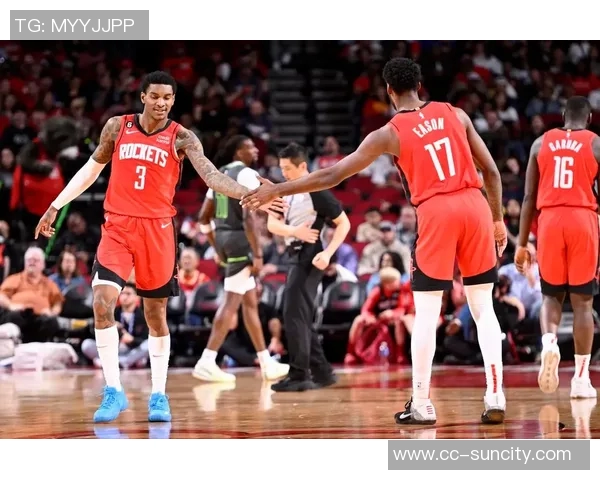 乌度卡确认亚当斯缺席对阵爵士伊森出战待定其他队员状态良好