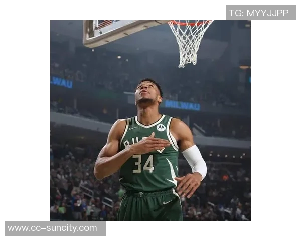 字母哥展望新赛季球队潜力称能打快节奏篮球防守将显著提升 字母哥展望新赛季球队潜力称能打快节奏篮球防守将显著提升