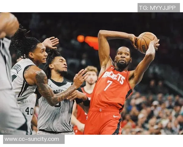 得州德比来袭马刺火箭同场竞技争夺胜利荣耀 得州德比来袭马刺火箭同场竞技争夺胜利荣耀