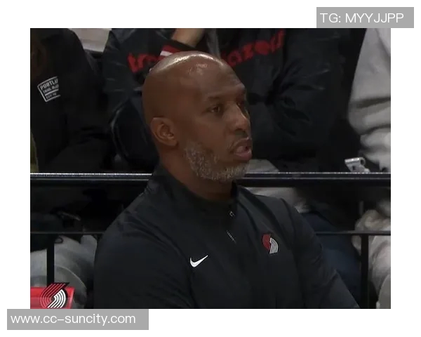 比卢普斯谈季前赛首发轮换希望球迷理性解读球队策略