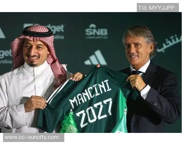 意天空报道科莫利与斯帕莱蒂会面尤文与曼奇尼未再深入讨论